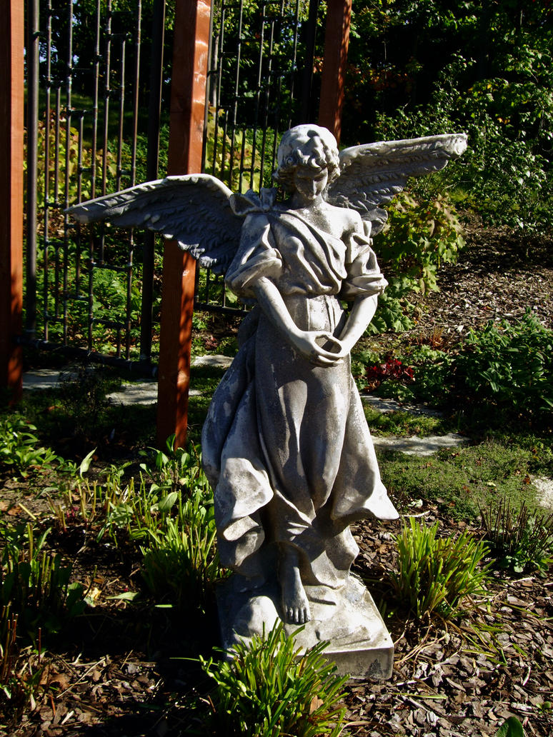 Angel Statue II by BaqStock